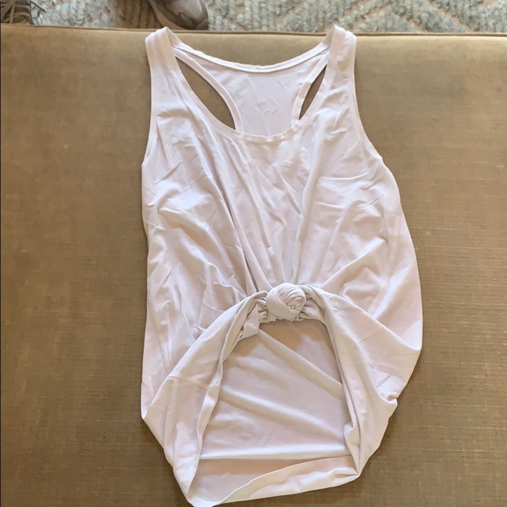 Lululemmon tank